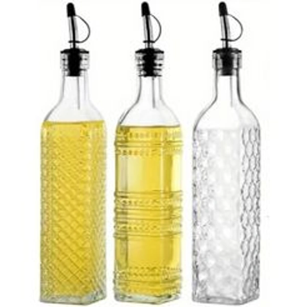 1 Pc Glass Oil Dispensers 500ml Oil and Vinegar Bottle with Pourer Square Shape (Random Design)