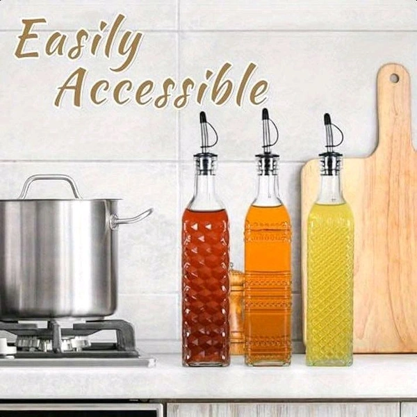 1 Pc Glass Oil Dispensers 500ml Oil and Vinegar Bottle with Pourer Square Shape (Random Design)
