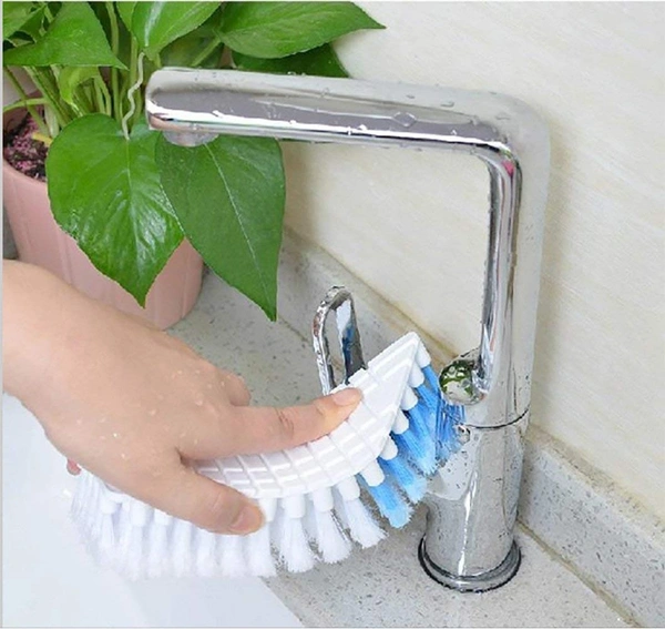 FLEXIBLE PLASTIC CLEANING BRUSH FOR HOME, KITCHEN AND BATHROOM,