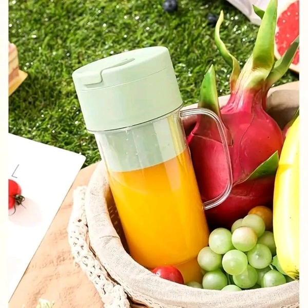 Portable Rechargeable Juicer Blender – 380ml Smoothie Maker with Powerful Motor, Multi-Purpose Function & Auto Shut-Off for Home, Office & Travel