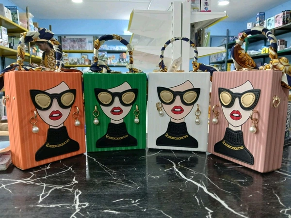 Elegant Silk Scarf Clutch Box For Multi Colours