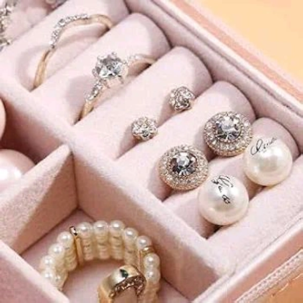 PU Mini Jewellery Box – Compact, Elegant & Travel-Friendly Organizer