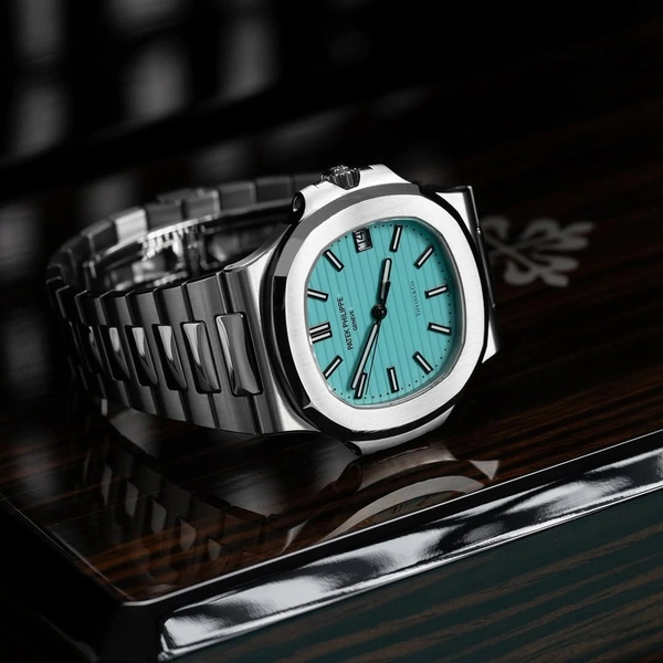 Patek Philippe Nautilus Tiffany & Co 😍 - Adjustable, Turquoise