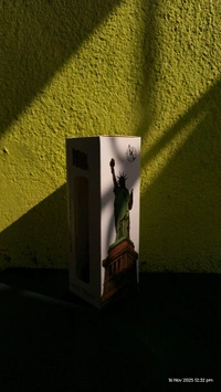 Unilog  Statue Of Liberty, America 🇺🇸 - Deep Green, Approx 15 Cm