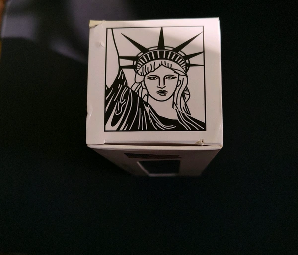 Unilog  Statue Of Liberty, America 🇺🇸 - Deep Green, Approx 15 Cm