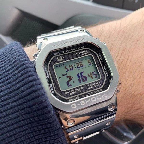 Casio G-Shock GMW-B5000D with metal body - Adjustable, Golden Grass