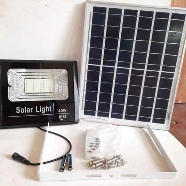 40 Watt Solar Flood Light