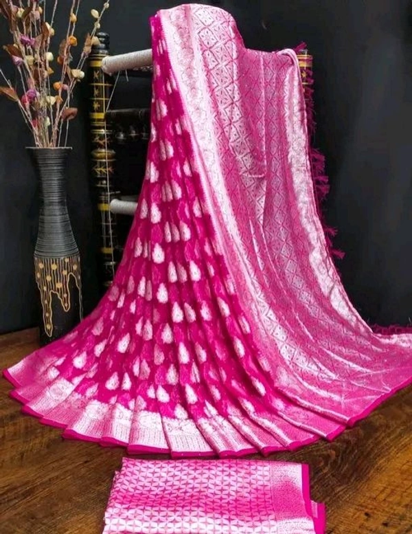 MHARUKH Georgette Zari Woven - Free Size