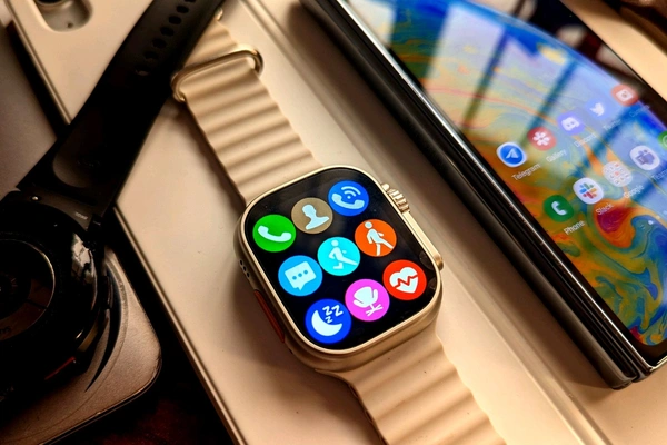 Smart Watch Ultra With 7 Strip 
