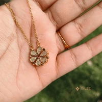 2-in-1 Magnetic 4 Clover Heart Radiant Necklace Set for Women