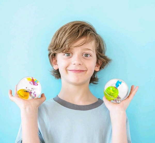 Light Bouncing Ball