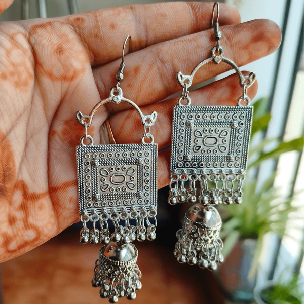 Beaded Delight : Boxed Elegance Jhumka Earrings