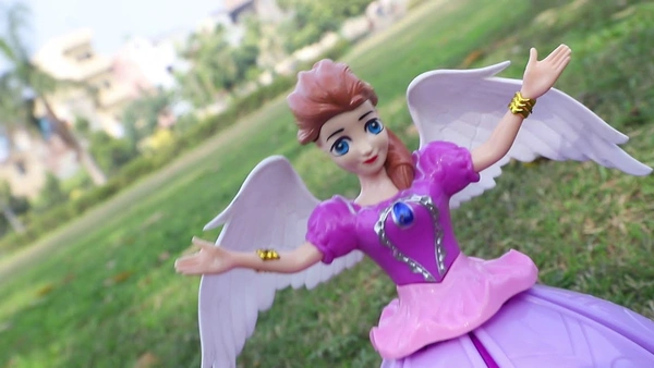 DDB03  Dancing Angel Girl