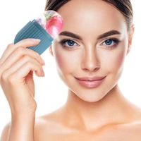 SILICON ICE FACE MASSAGER