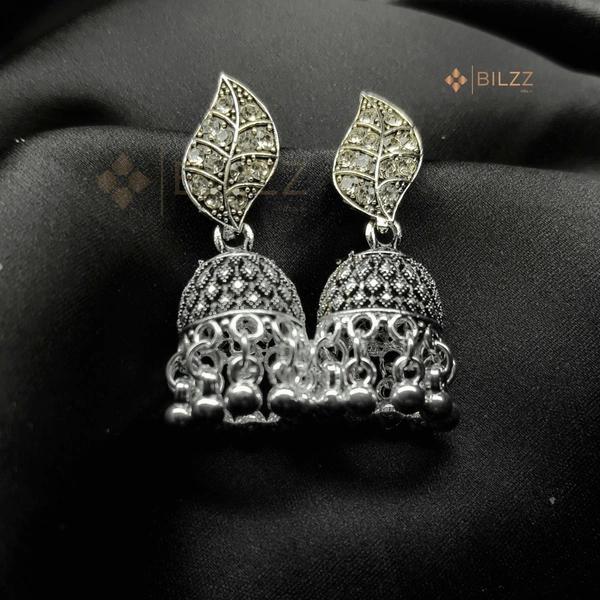 Sleek Silver Jhumka Earrings: Timeless Chic