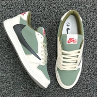 Travis Scott Reverse Olive - UK6 / EU40