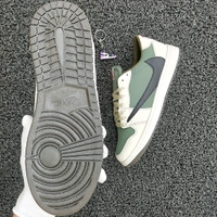 Travis Scott Reverse Olive - UK6 / EU40