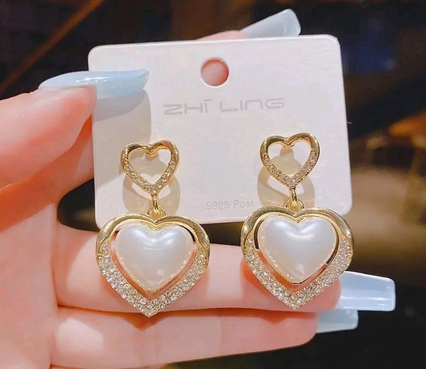 GOLDEN HEART EARRINGS 
