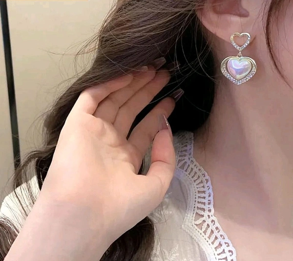 GOLDEN HEART EARRINGS 