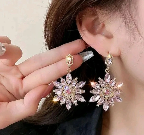 SOFT PINK FLORAL EARRINGS 