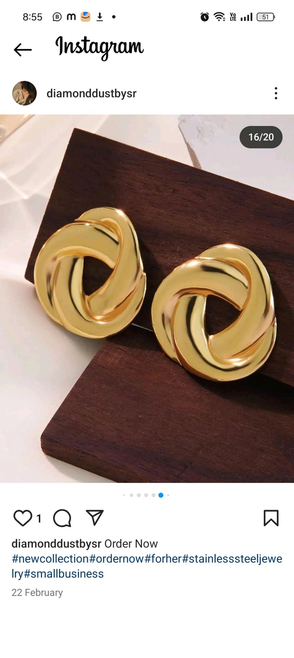 SWIRLY STUDS - STAINLESS STEEL ( ANTI TARNISH) 