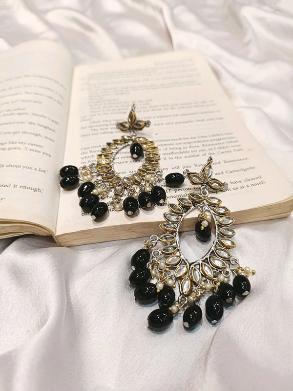 MASTANI CHANDBALI - White