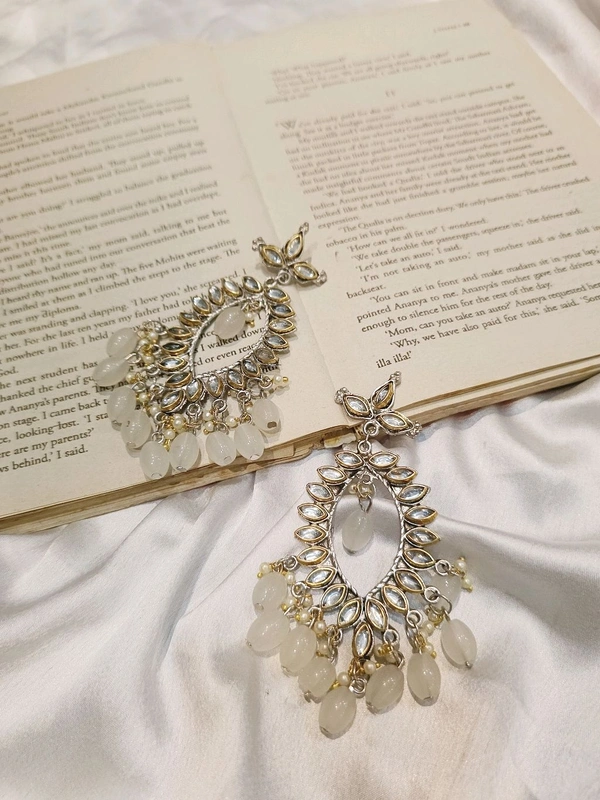MASTANI CHANDBALI - White
