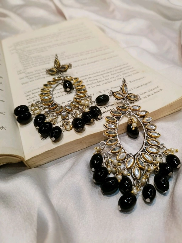 MASTANI CHANDBALI - White