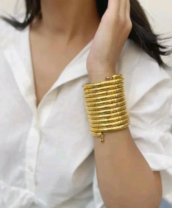 CHUNKY SPIRAL BRACELET  - Golden