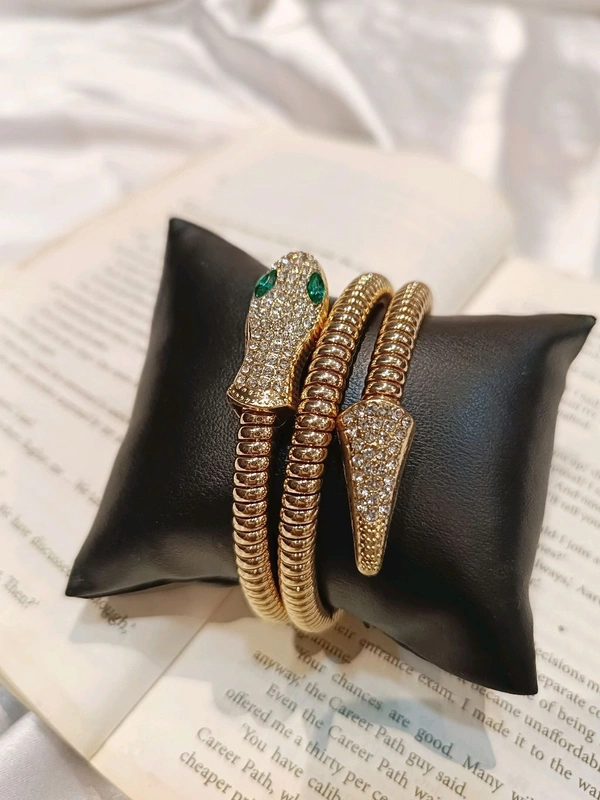 PREMIUM SNAKE BRACELET 