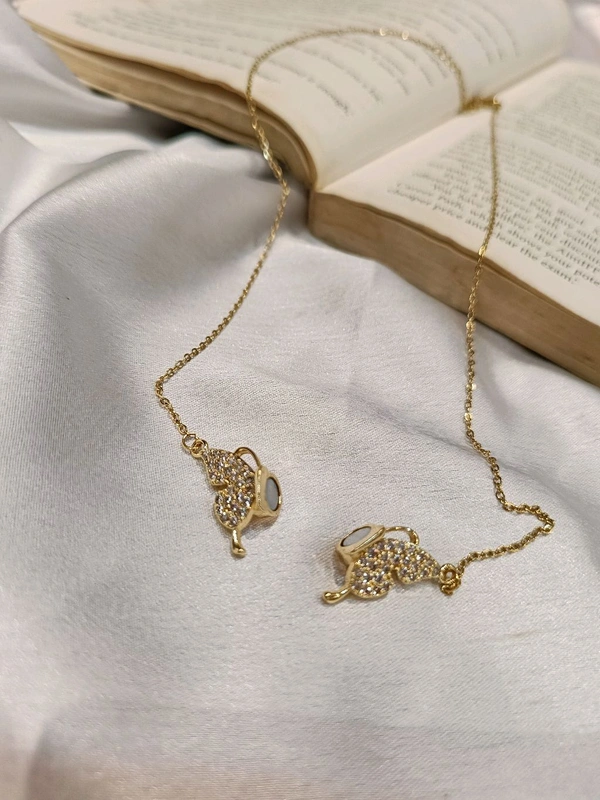 MAGNETIC BUTTERFLY NECKPIECE - STAINLESS STEEL (ANTI-TARNISH)