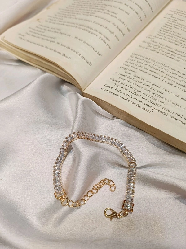 TENNIS BRACELET- STAINLESS STEEL (ANTI-TARNISH)
