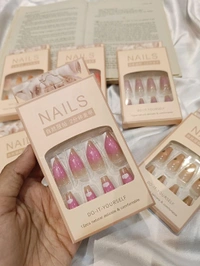 DESIGNER NAILS SET WITH GLUE STICKERS  - Neon Orange