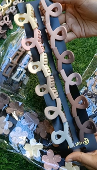 CUTE MINI CLUTCHER  - Bow