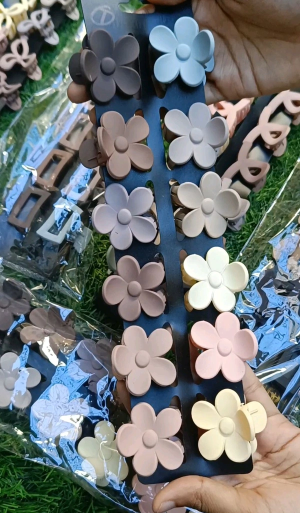 CUTE MINI CLUTCHER  - Bow