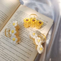 FLOWER CHARM CLAWS  - Daisy