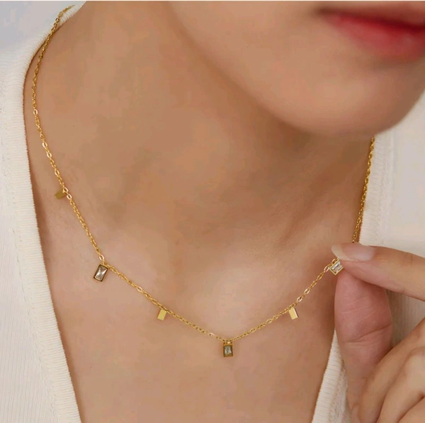 GEOMETRIC CRYSTAL MINIMALIST NECKPIECE ( ANTI-TARNISH STAINLESS STEEL) 