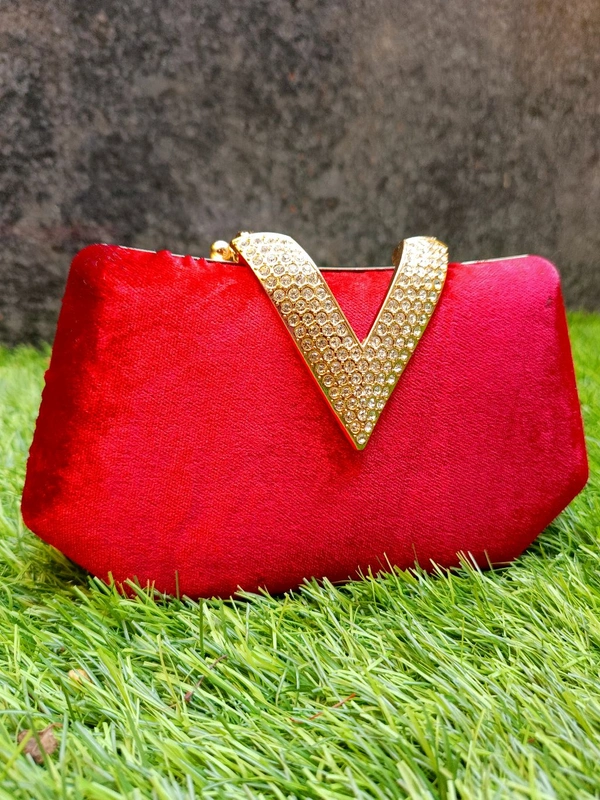 PREMIUM RED VELVET CLUTCH 