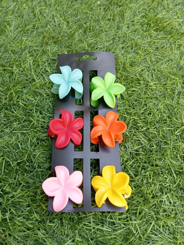 ASSORTED CLIPS (Random) - Clearance Sale  - Heart Clip