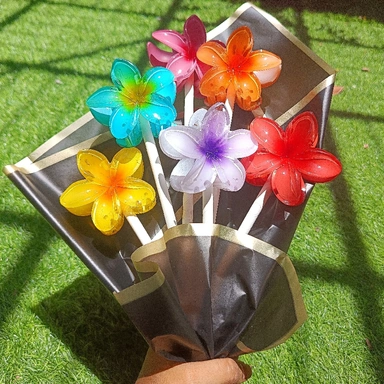 BOUQUETS / GIFTING