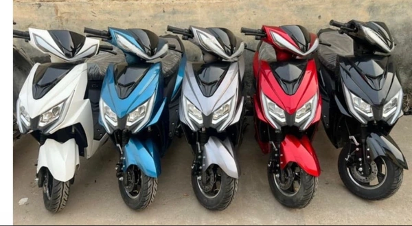 Double Light Scooty With Battery 60 V