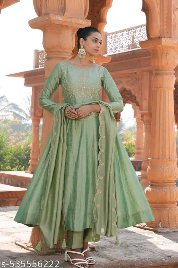 Stylish Latest Kurta Women  - Pelorous, L