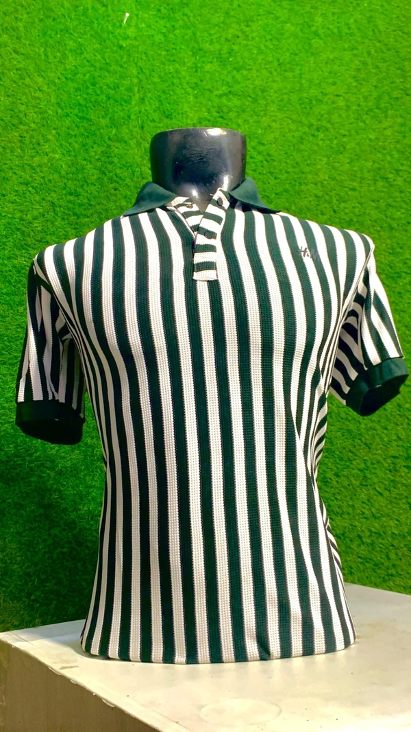 black & white v neck t-shirt for boys - L