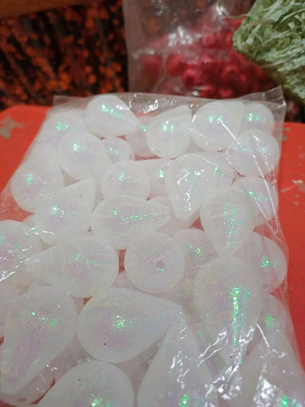 Shining Nariyal Shaped (Pack Of 25) - White, Small