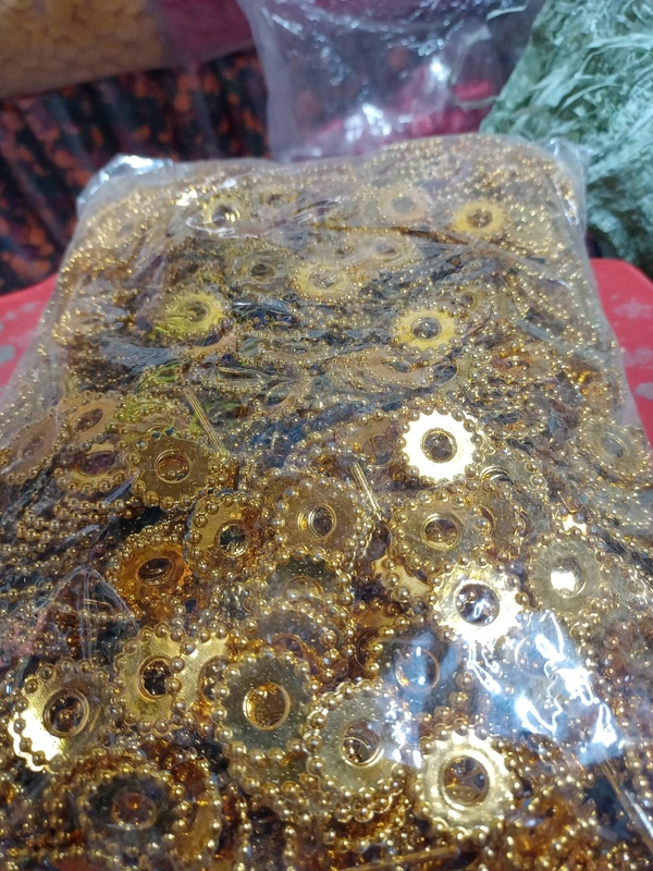 Flat Round Beads (200 Grams) - Buddha Gold, 1.5 cm