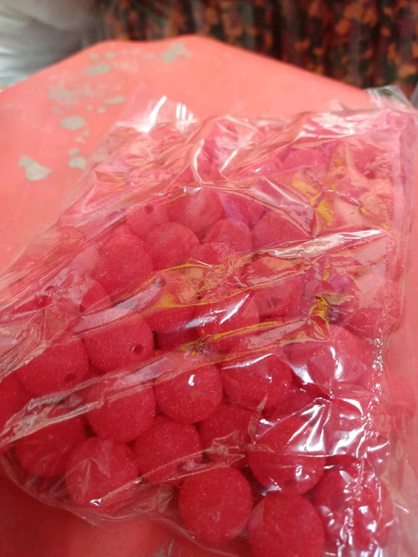 Premium Velvet Ball (Pack Of 40) - Red