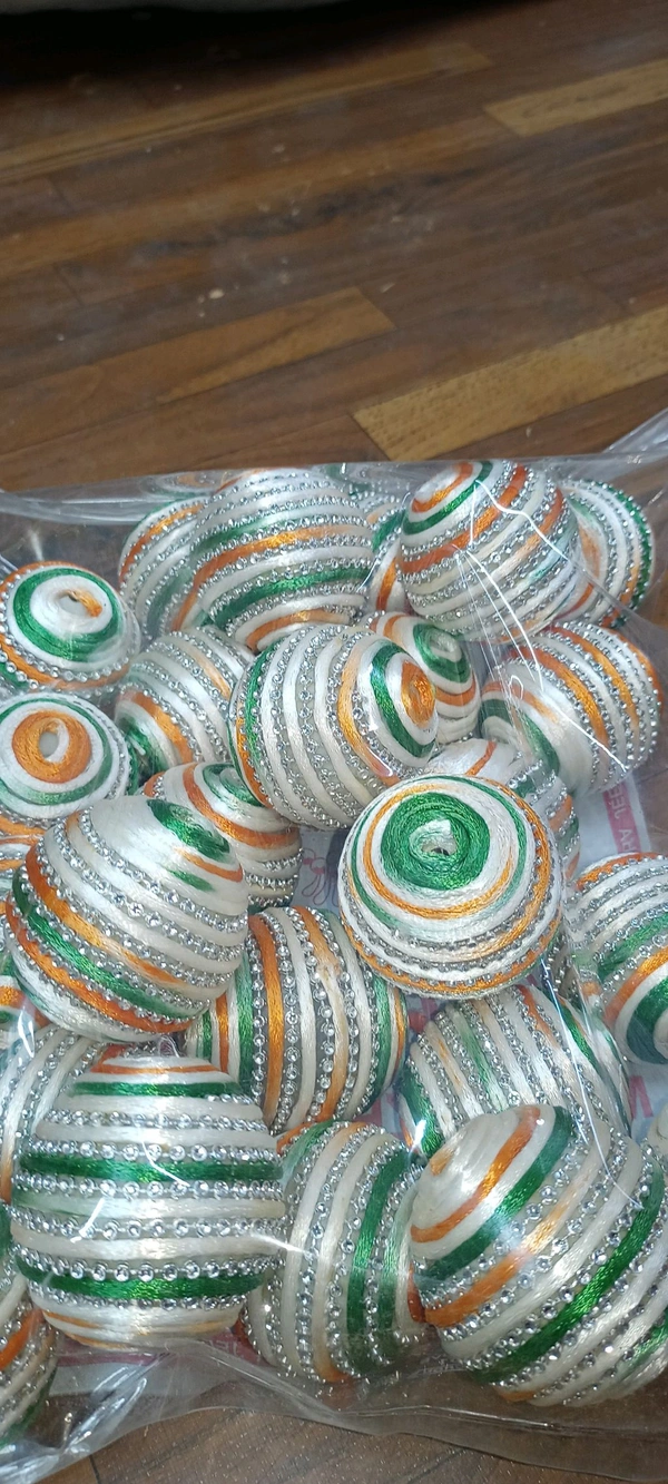 Tricolour Diamond Ball (Pack Of 25) - White, Big