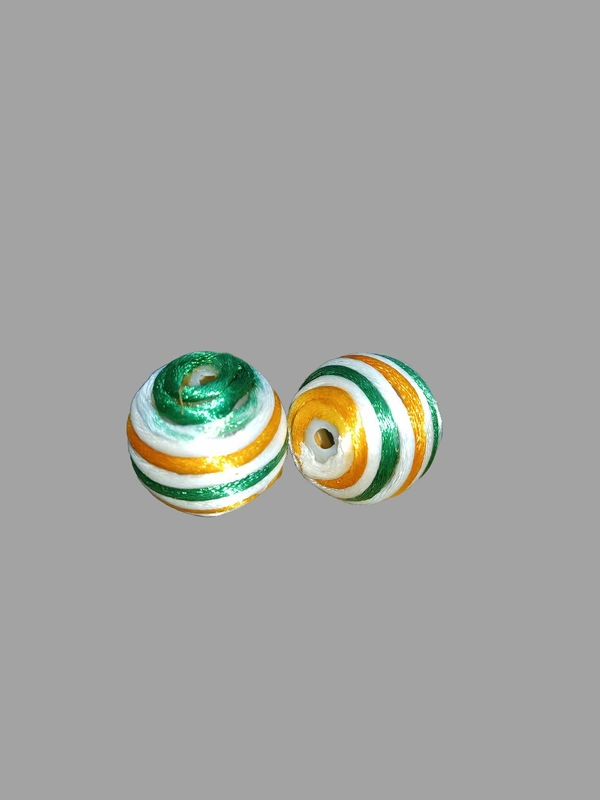 Tricolour Ball - White, Small
