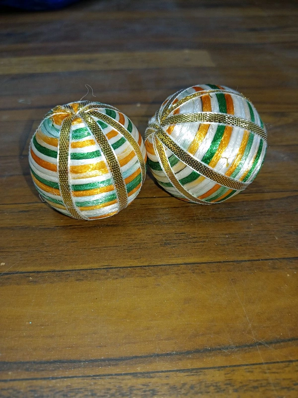 Tricolour Ball With Golden Strip - White, Big