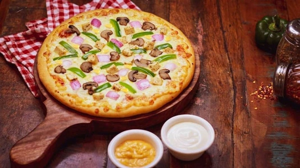 Plain Veg Cheese pizza